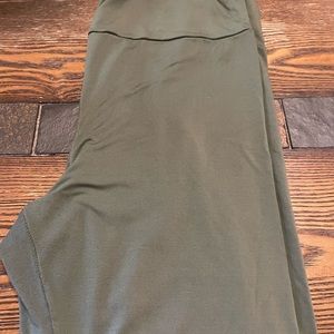 Lularoe leggings, TC, solid olive green, like new